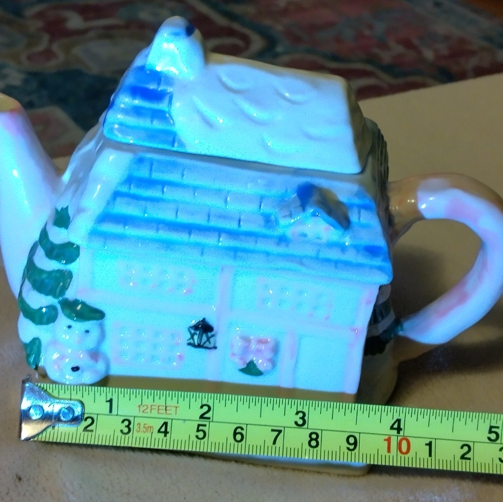 Holiday Tea Pot - Picture 4 of 10
